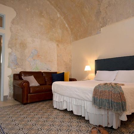 B&B Palazzo Del Capitolo - By I Bastioni San Domenico Gallipoli Exterior photo